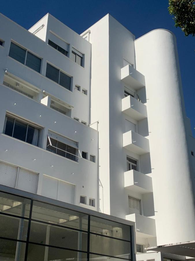 Elegant Studio Et Parking Dans Batiment Historique Сен-Тропе Екстер'єр фото