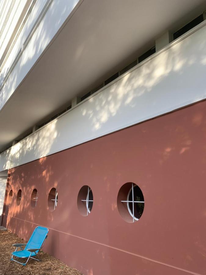 Elegant Studio Et Parking Dans Batiment Historique Сен-Тропе Екстер'єр фото